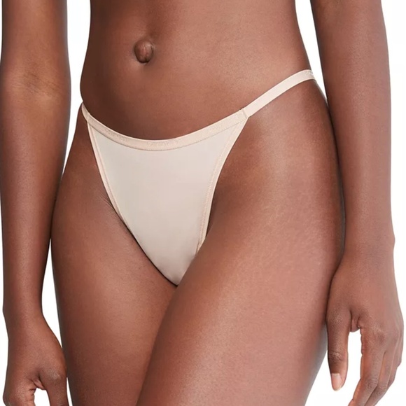 NWT -Calvin Klein Ideal Micro Low Rise String Thong - Picture 2 of 4